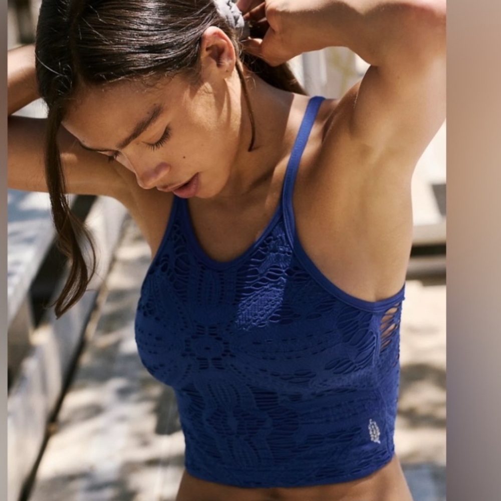 FP MOVEMENT HAPPINESS FLORAL CROP TANK M-L - Picture 9 of 9